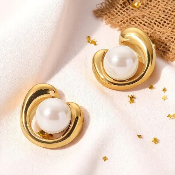 🆕Modern Classic 18K Gold Plated Faux Pearl Earrings | Dainty Chic Minimalist - Picture 11 of 12